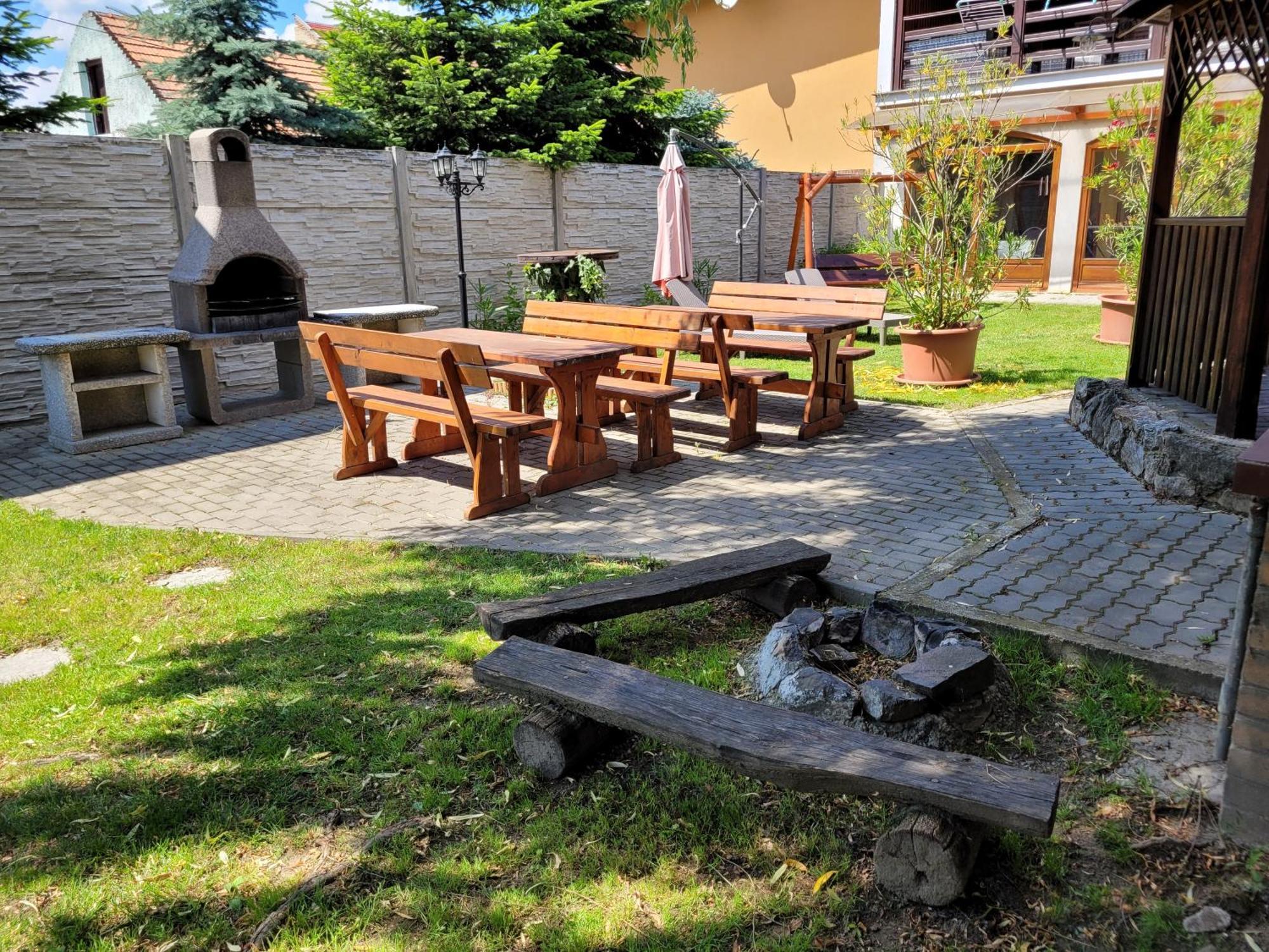 Penzion Korzo Štúrovo Dış mekan fotoğraf