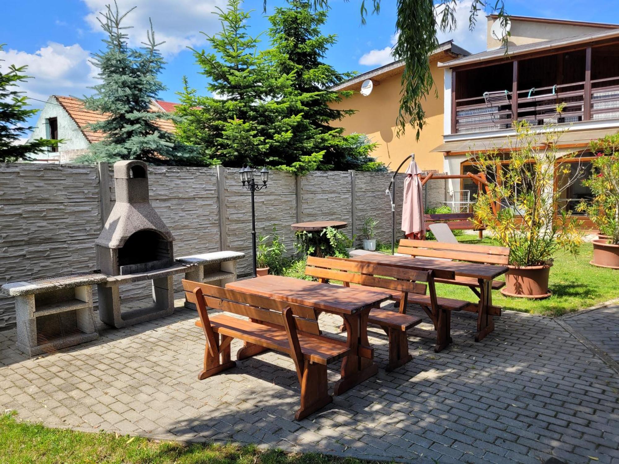 Penzion Korzo Štúrovo Dış mekan fotoğraf