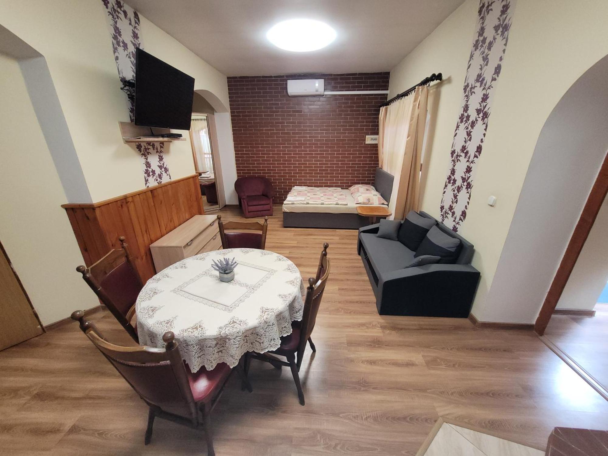 Penzion Korzo Štúrovo Dış mekan fotoğraf
